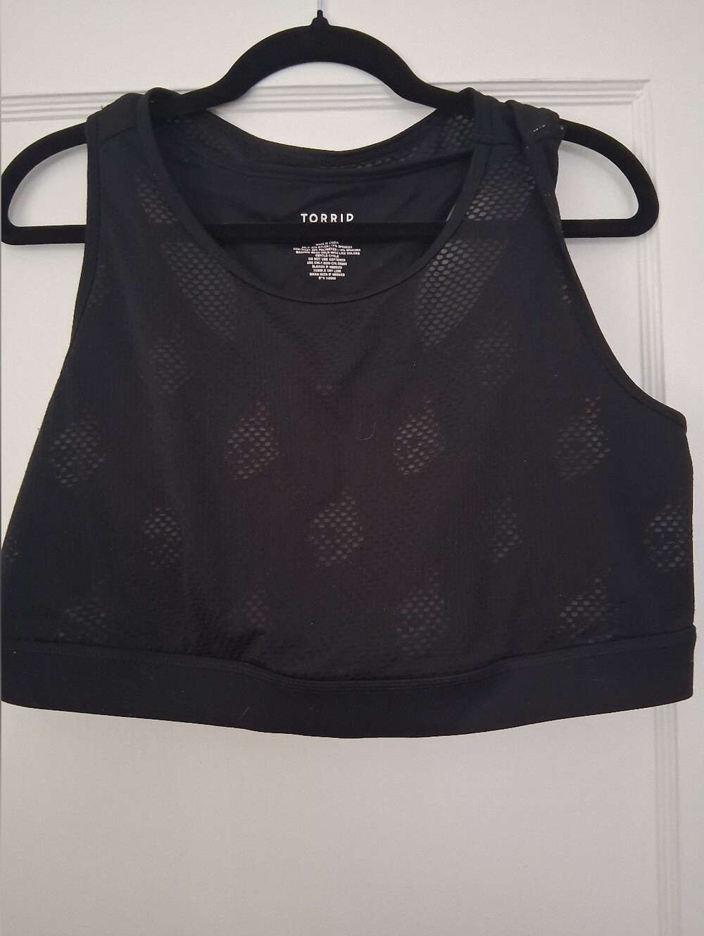 torrid 2 Plus Size Black Racer Back Mesh Crop Sports Bra Flamming Skulls